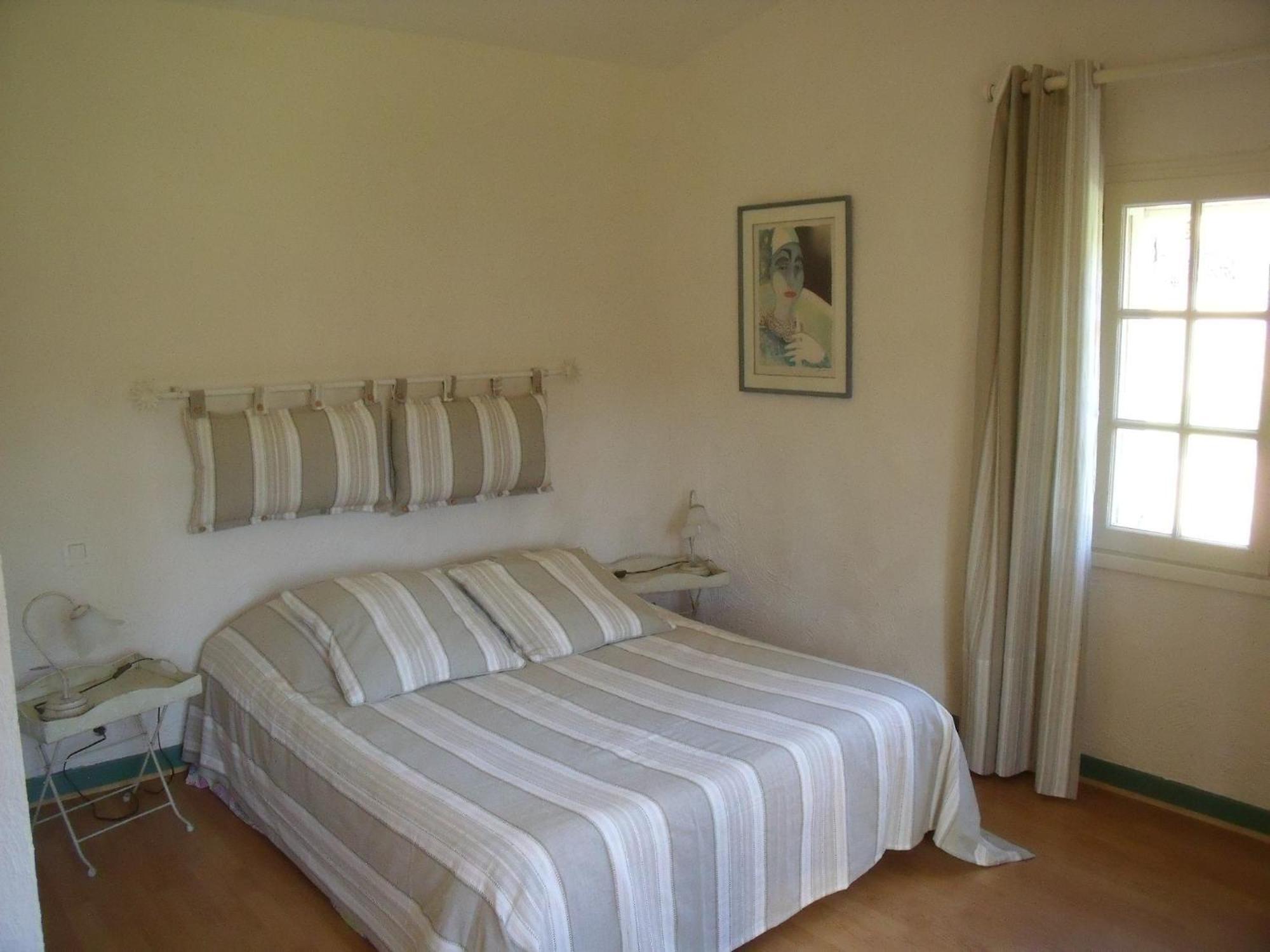 Villa Domaine De La Provenc'Ane Salernes Habitación foto